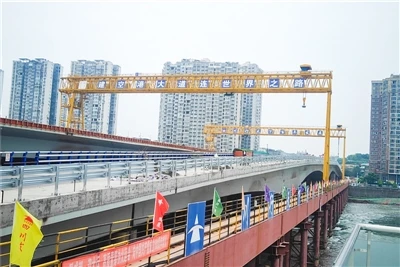 72-Meter-Langspannkran hilft beim Bau der Jianzhou-Brücke